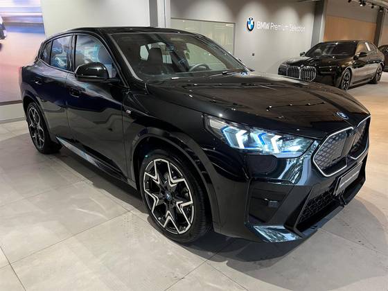 BMW iX2 64,8 KW ELÉTRICO XDRIVE30 M SPORT